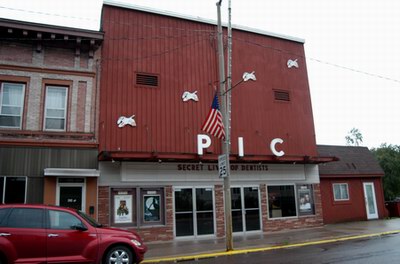 The Orpheum Theater (Pic Theatre) - Recent Pic (newer photo)